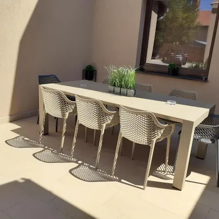 Deva Vendeghaz Apartment