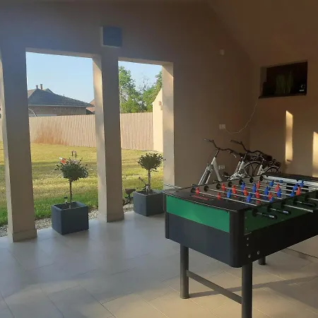 Deva Vendeghaz Apartment Devavanya
